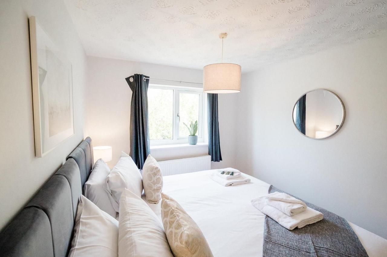 The Oval House By Silva Cmk Stylish House With Garden & Parking Eco-Serviced Accommodation Milton Keynes Eksteriør bilde