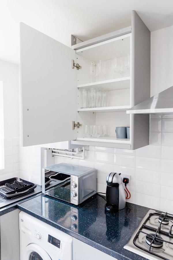 The Oval House By Silva Cmk Stylish House With Garden & Parking Eco-Serviced Accommodation Milton Keynes Eksteriør bilde