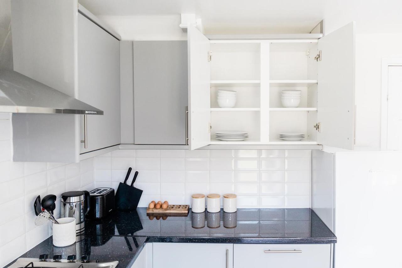 The Oval House By Silva Cmk Stylish House With Garden & Parking Eco-Serviced Accommodation Milton Keynes Eksteriør bilde